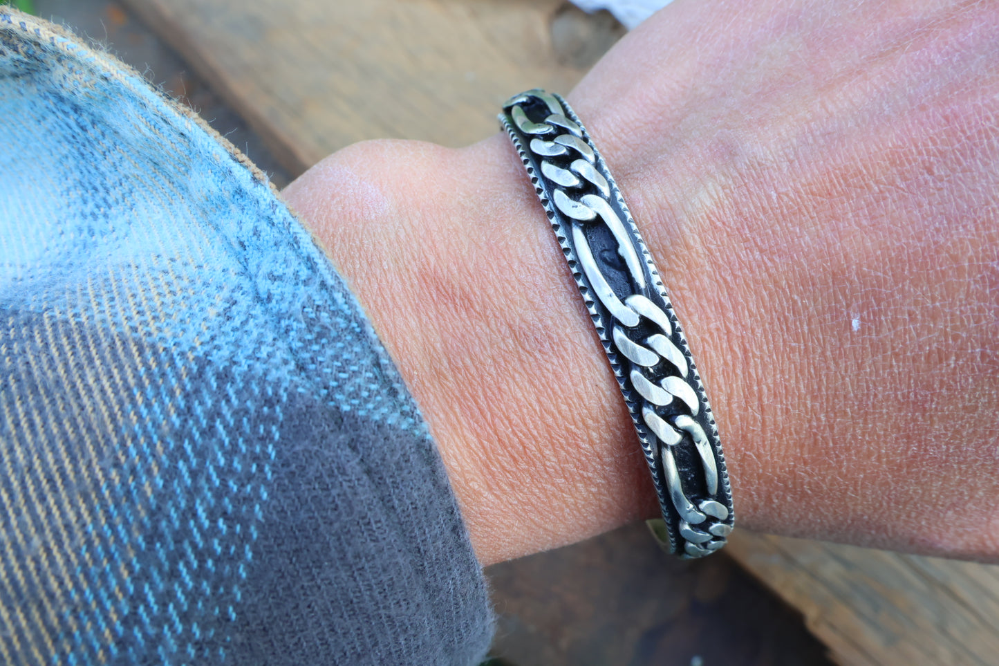 Hardware Cuff