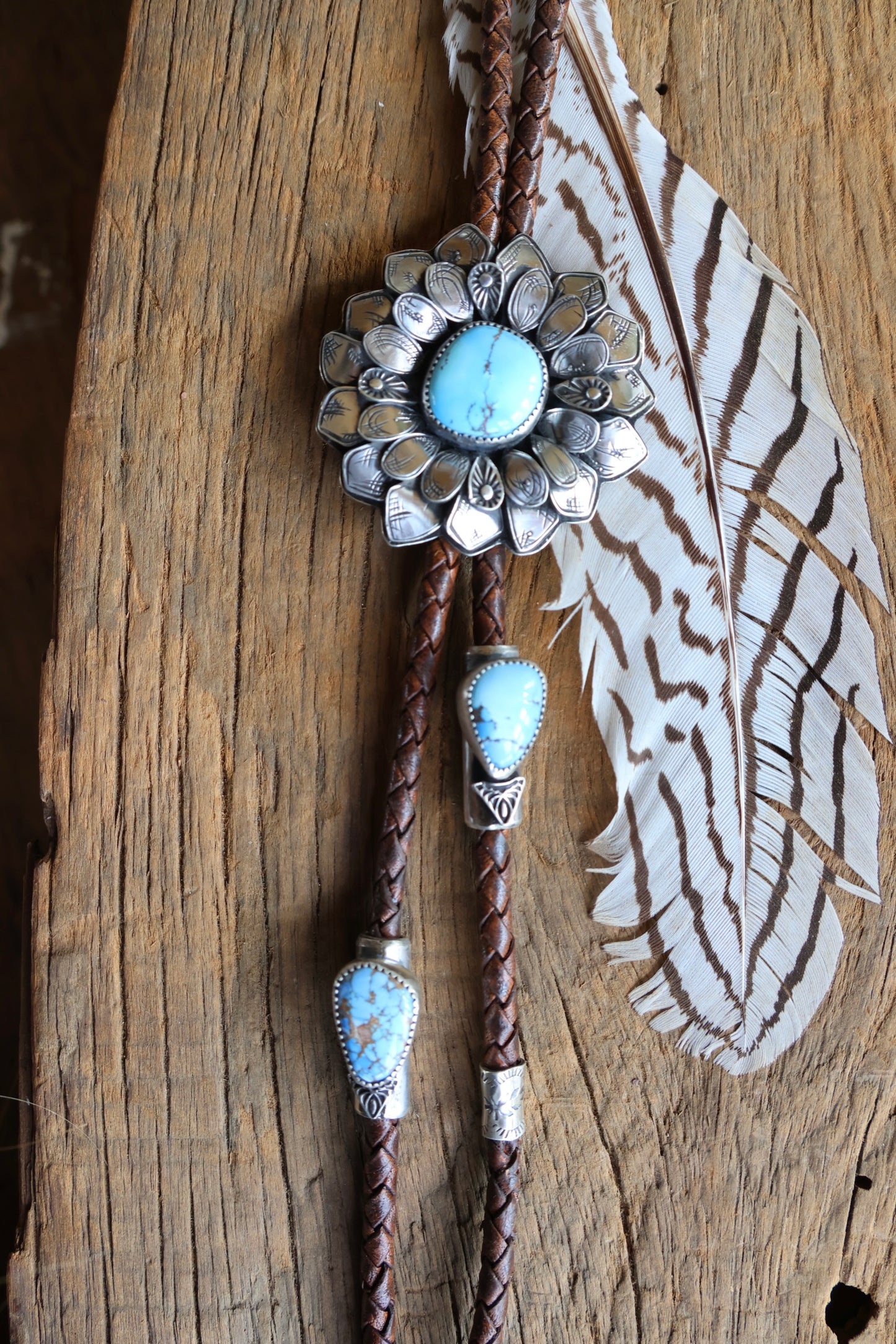 Golden Hills Flower Bolo