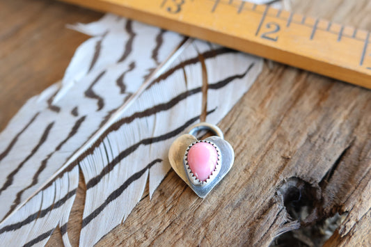 Heart charm with queen conch •sterling silver