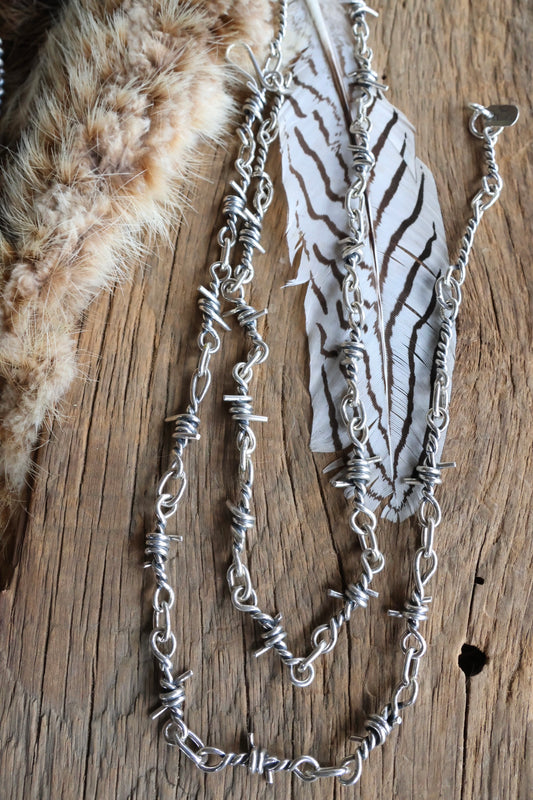 Heavy Barbed Wire  chain 22”