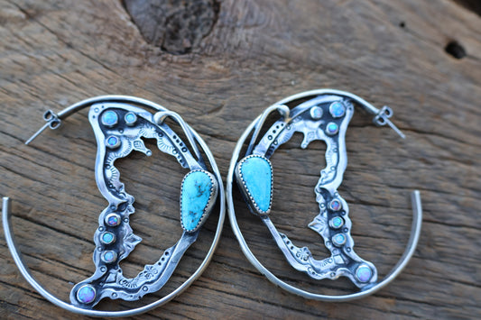 Butterfly hoops