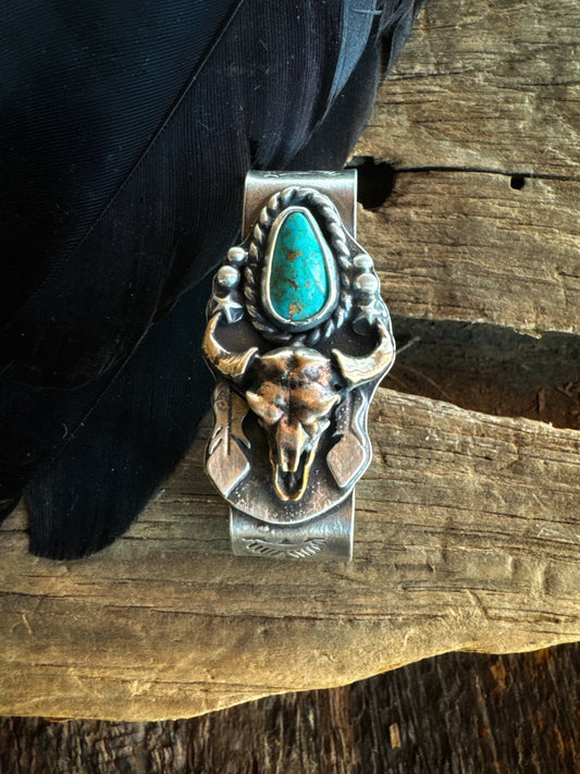 Belt keeper with bronze buffalo