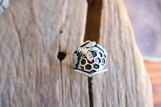 Honey Bee Ring