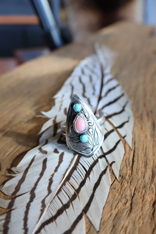 silver flower engraved ring