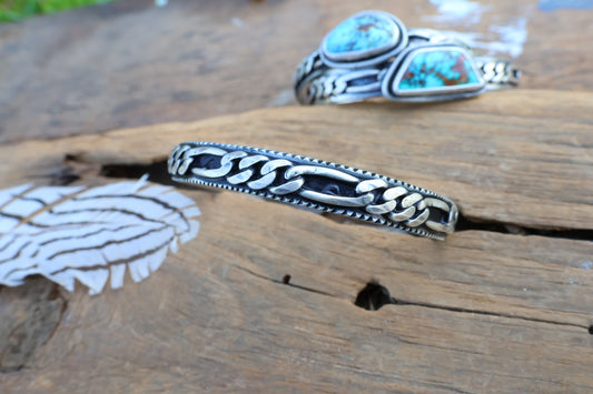 Hardware Cuff