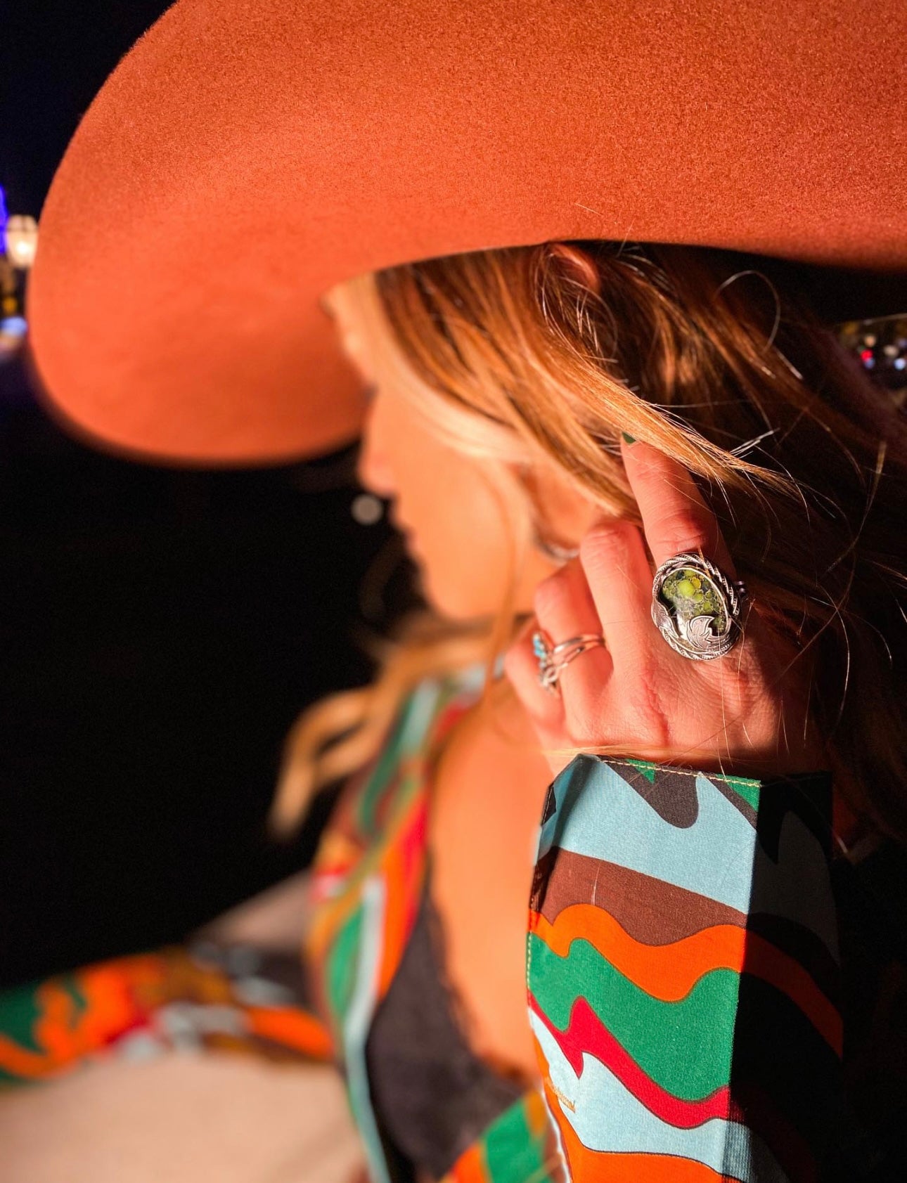 New lander engraved detail ring