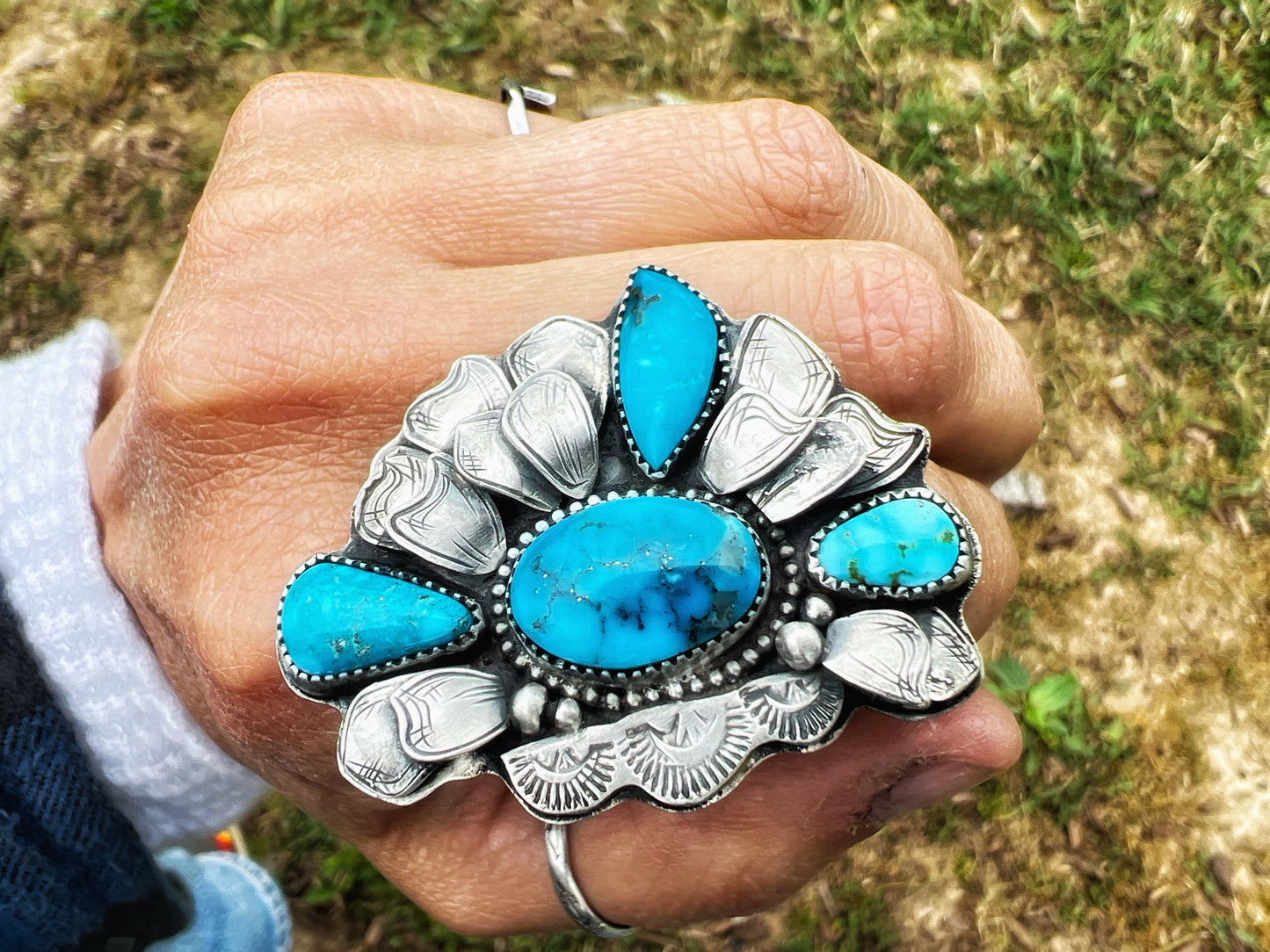 Kingman turquoise flower cluster ring