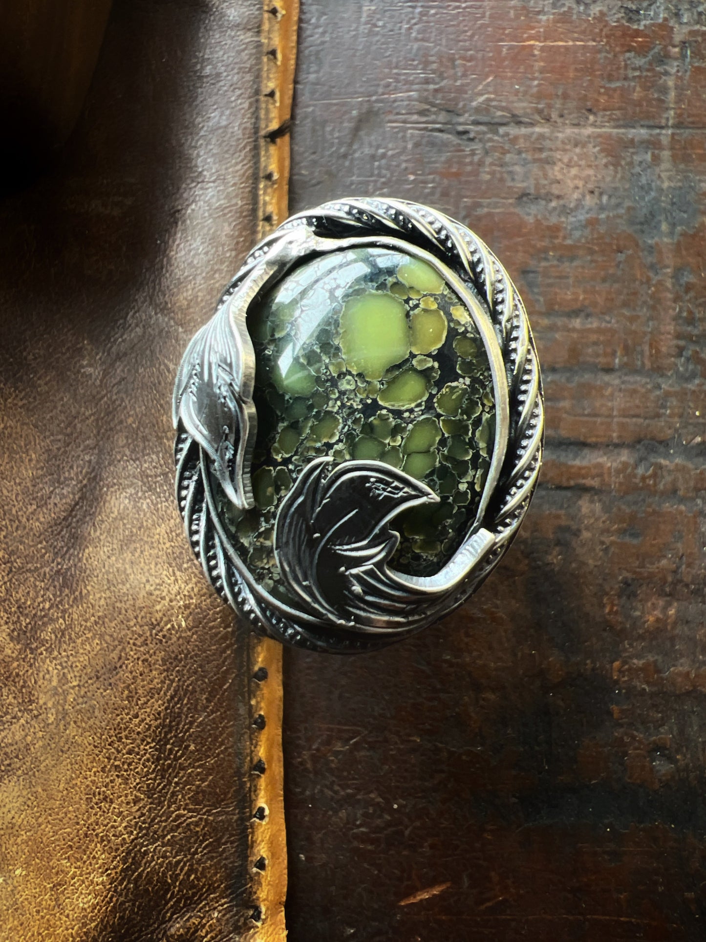 New lander engraved detail ring